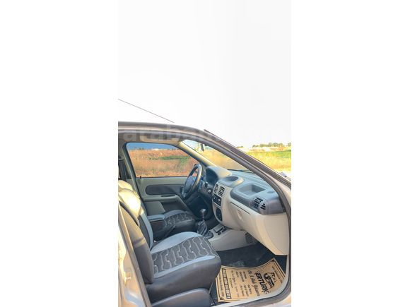 Temiz,diri,klimalı 2005 Clio 1.5 DCI 241.500km