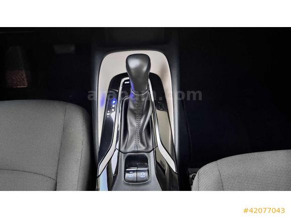 2022 COROLLA 1.5 DREAM MULTİDRİVE S 50.000 KM