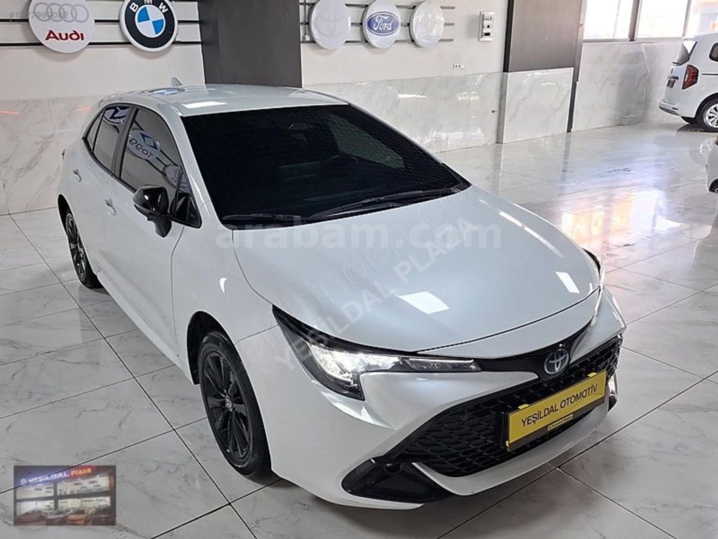 Galeriden Toyota Corolla 1.8 Hybrid Flame 2024 Model Osmaniye