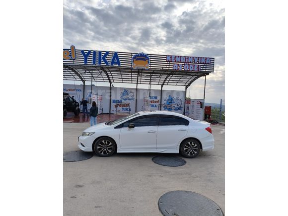 Sahibinden Honda Civic 1.6i VTEC Eco Elegance 2013 Model