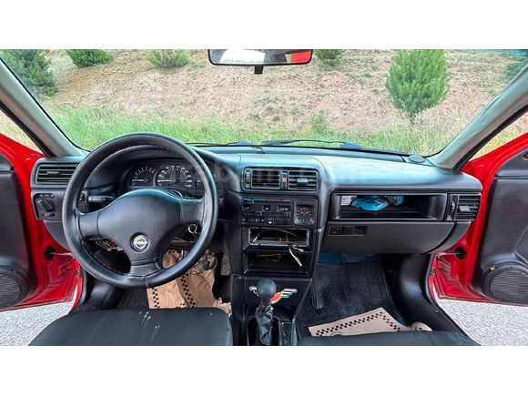 Galeriden Opel Vectra 2.0 GL 1992 Model Uşak