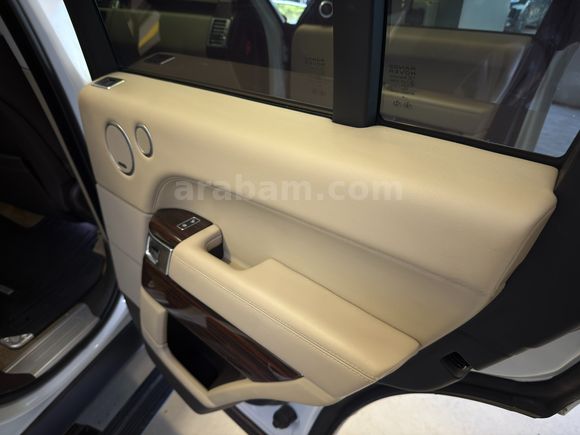 KONAK OTO'DAN SATILIK 2015 RANGE VOGUE 3.0 TDV6
