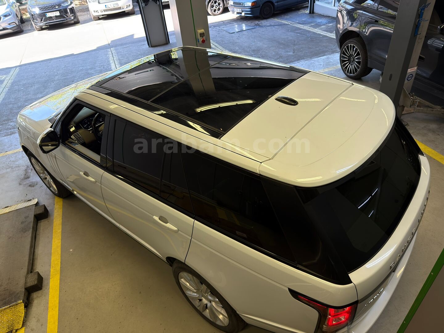 Galeriden Land Rover Range 3.0 TDV6 Vogue 2015 Model İstanbul 237.000 km Beyaz 5