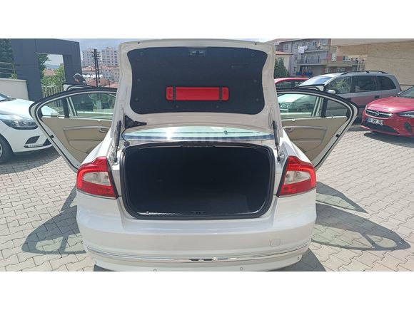 2014 KASIM TRAFİĞE ÇIKIŞLI DÜŞÜK KM VOLVO S80