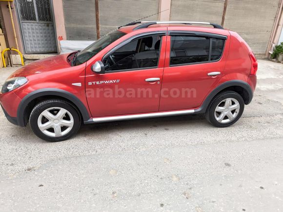 Sahibinden Dacia Sandero 1.5 dCi Stepway 2012 Model  85.000 km Kırmızı