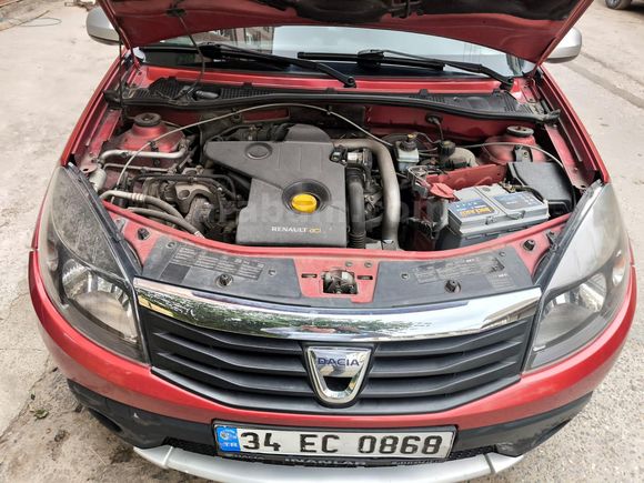 Sahibinden Dacia Sandero 1.5 dCi Stepway 2012 Model  85.000 km Kırmızı