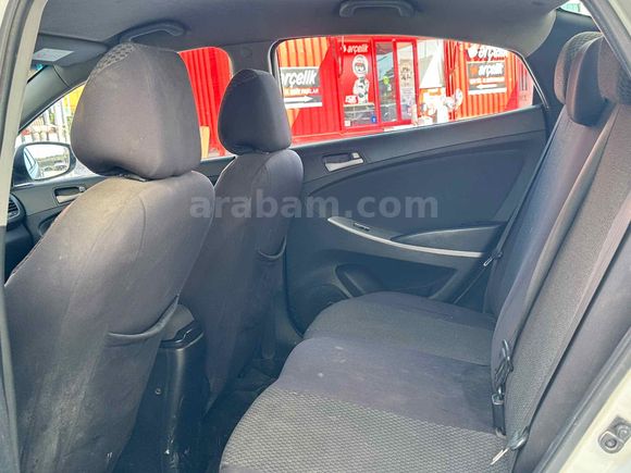Galeriden Hyundai Accent Blue 1.6 CRDI Mode Plus 2015 Model Hatay