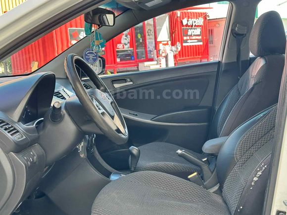 Galeriden Hyundai Accent Blue 1.6 CRDI Mode Plus 2015 Model Hatay