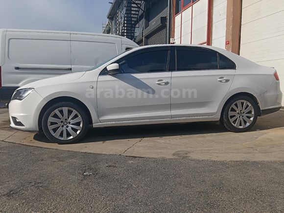 Sahibinden Seat Toledo 1.6 TDI Reference 2014 Model İstanbul 207.000 km Beyaz