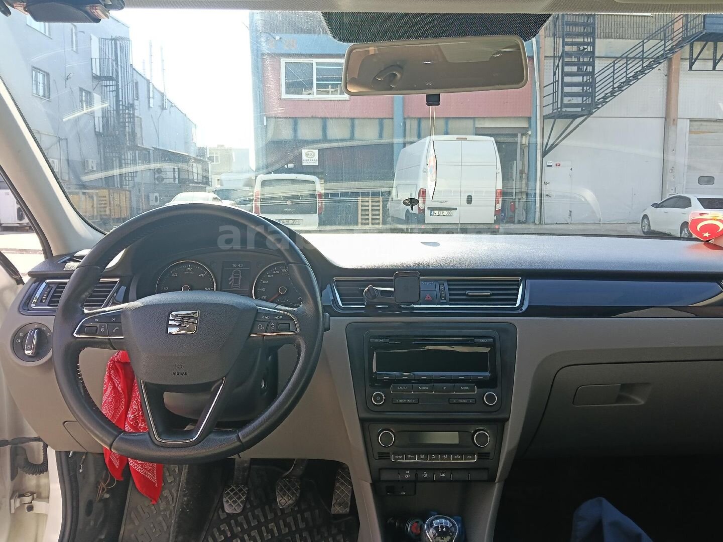 Sahibinden Seat Toledo 1.6 TDI Reference 2014 Model İstanbul 207.000 km Beyaz 2