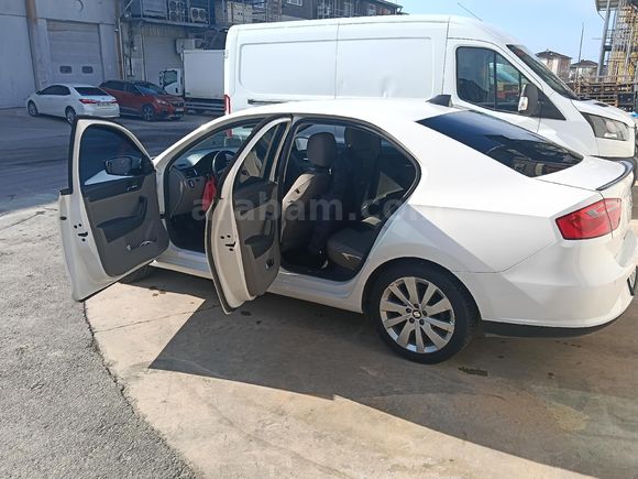 Sahibinden Seat Toledo 1.6 TDI Reference 2014 Model İstanbul 207.000 km Beyaz