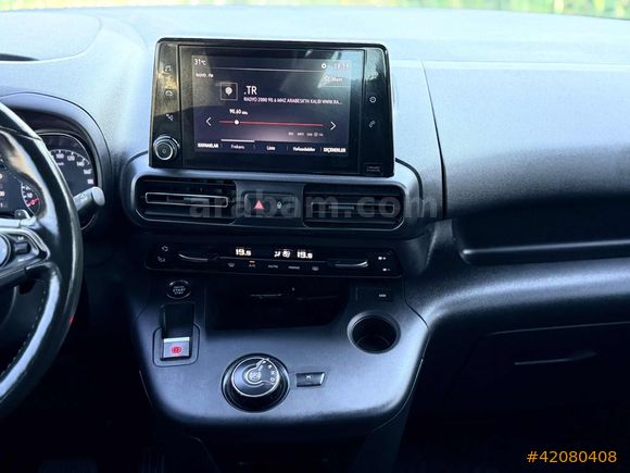 ERS AUTO'DAN OPEL COMBO OTOMATİK 69 BİN KM HATASIZ BOYASIZ