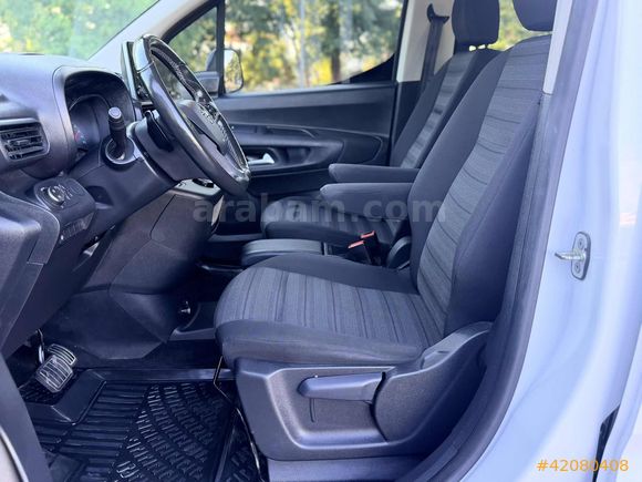 ERS AUTO'DAN OPEL COMBO OTOMATİK 69 BİN KM HATASIZ BOYASIZ