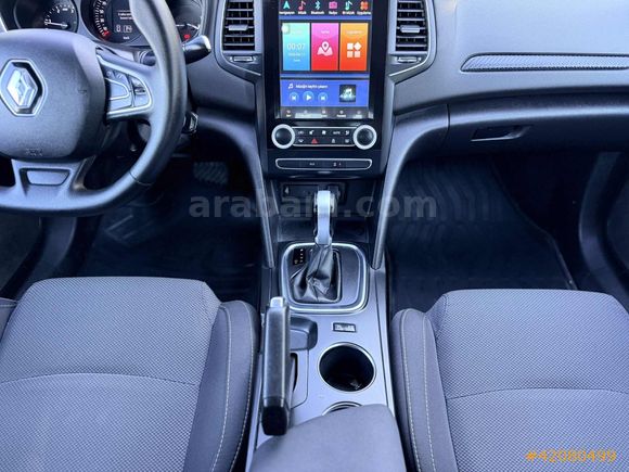 ERS AUTO'DAN RENAULT MEGANE 1.5 BLUEDCİ EDC TESLA EKRAN
