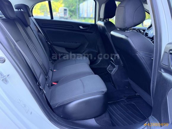 ERS AUTO'DAN RENAULT MEGANE 1.5 BLUEDCİ EDC TESLA EKRAN