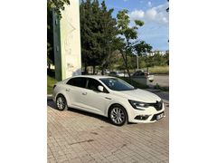 Sahibinden Renault Megane 1.5 dCi Icon 2020 Model  183.000 km Beyaz