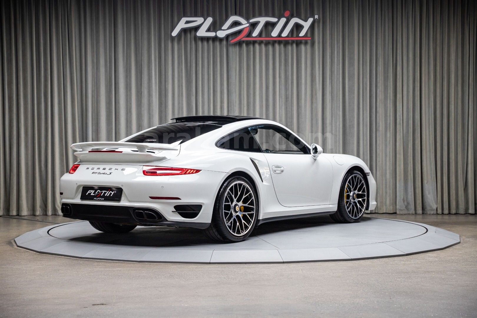 Galeriden Porsche 911 Turbo S 2013 Model İstanbul 46.000 km Beyaz 6