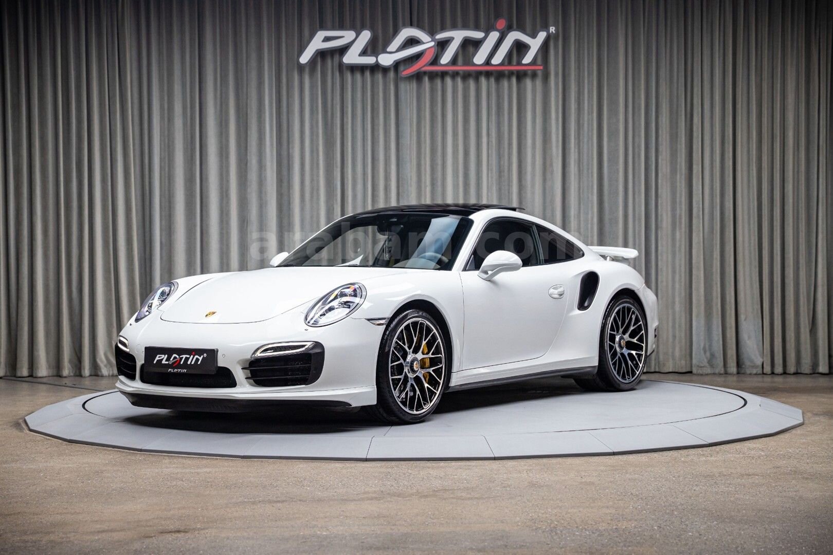 Galeriden Porsche 911 Turbo S 2013 Model İstanbul 46.000 km Beyaz 1