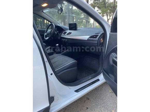 Sahibinden Renault Megane 1.6 Touch 2013 Model 