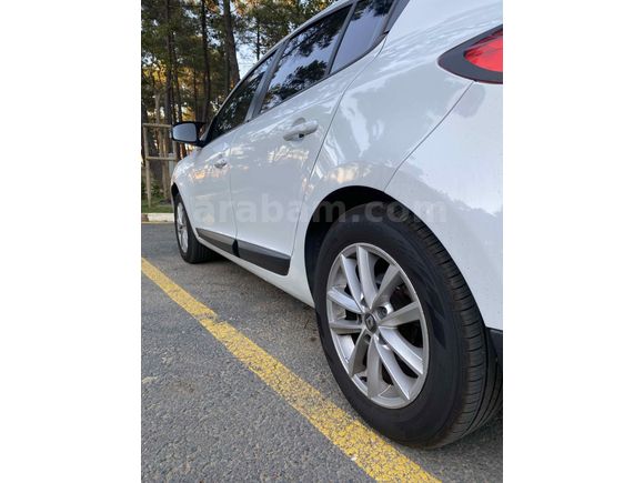 Sahibinden Renault Megane 1.6 Touch 2013 Model 
