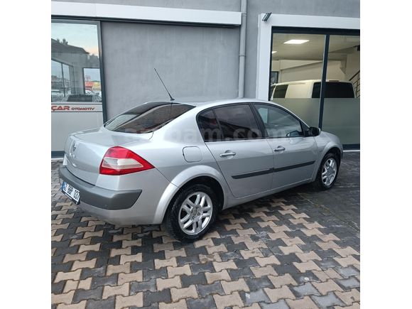 MEMURDAN TEMİZ MAKYAJLI KASA MEGANE 2