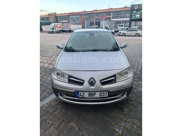 MEMURDAN TEMİZ MAKYAJLI KASA MEGANE 2