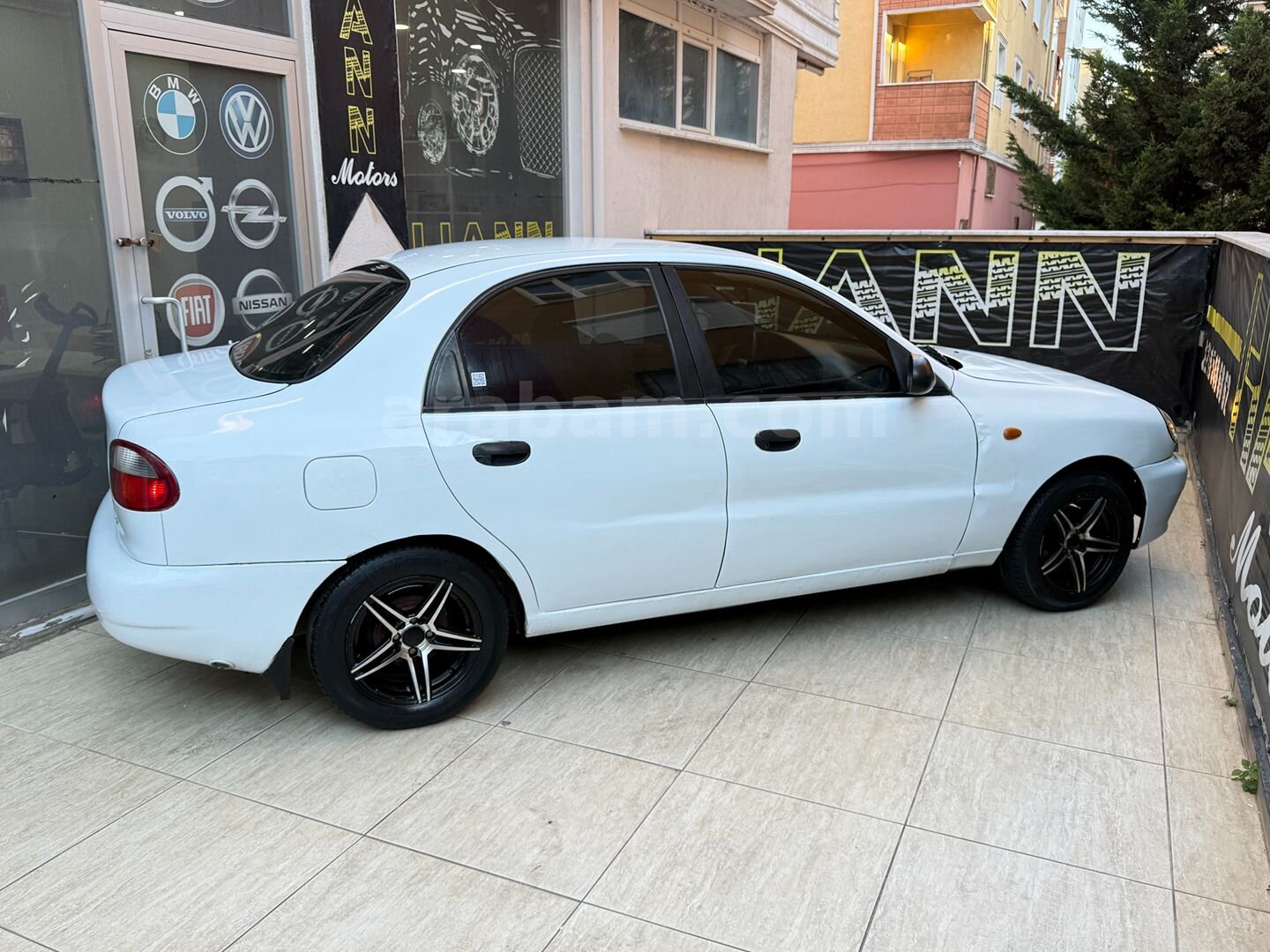 Galeriden Daewoo Lanos 1.6 SX 1998 Model İstanbul 302.000 km Beyaz 5