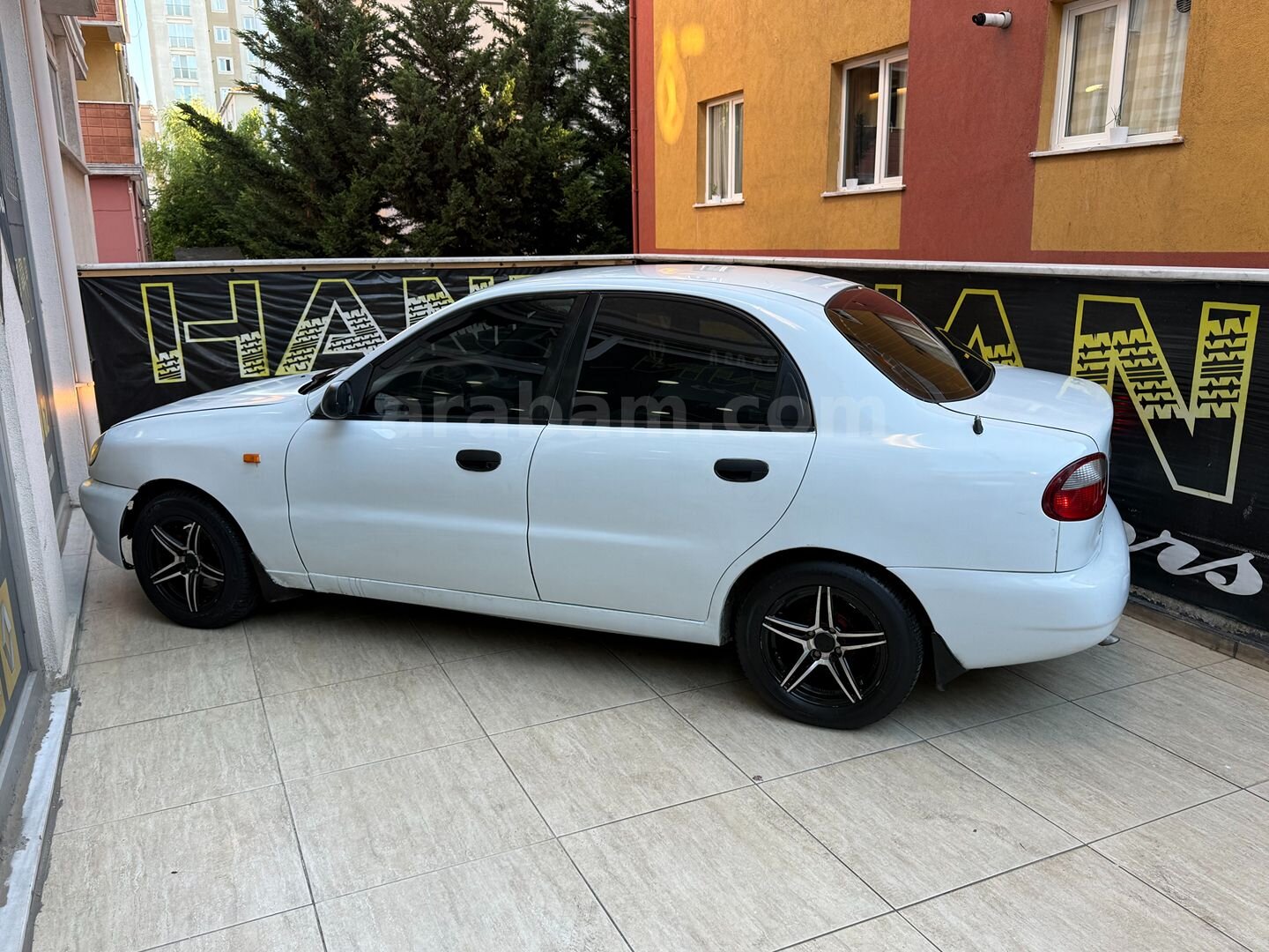 Galeriden Daewoo Lanos 1.6 SX 1998 Model İstanbul 302.000 km Beyaz 6