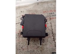 RENAULT MEGANE 3 MOTOR İÇİ SİGORTA KUTUSU ÇIKMA
