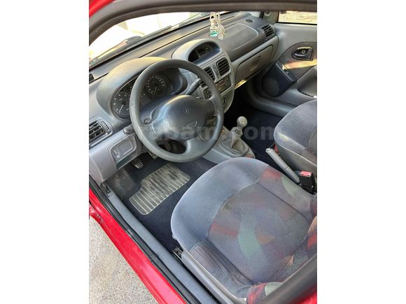 Sahibinden Renault Clio 1.4 RTA 2002 Model 