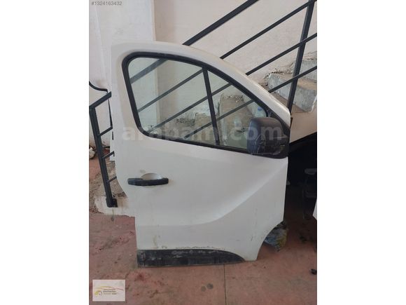 Renault Trafic 3/4 Sağ Ön Kapı Hatasız Dolu