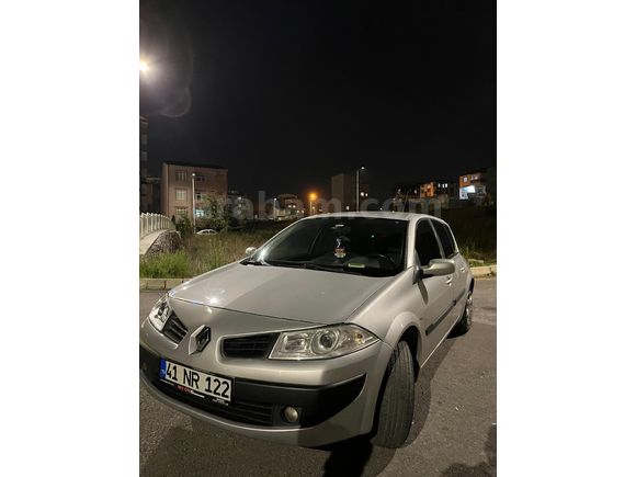 Sahibinden Renault Megane 1.4 Authentique 2006 Model 207.000 km Gri