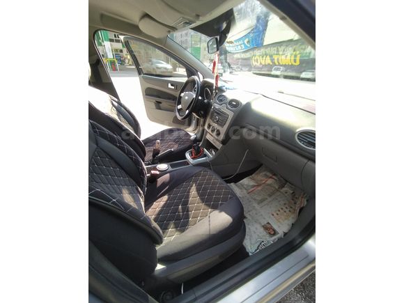 Sahibinden Ford Focus 1.6 Comfort 2011 Model