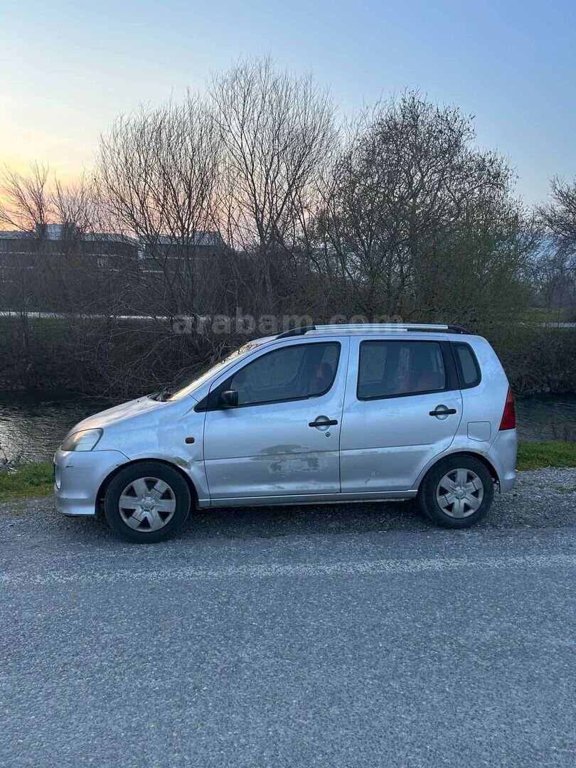 Sahibinden Daihatsu YRV 1.3 Plus 2006 Model Balıkesir 300.000 km Gri (Gümüş) 2