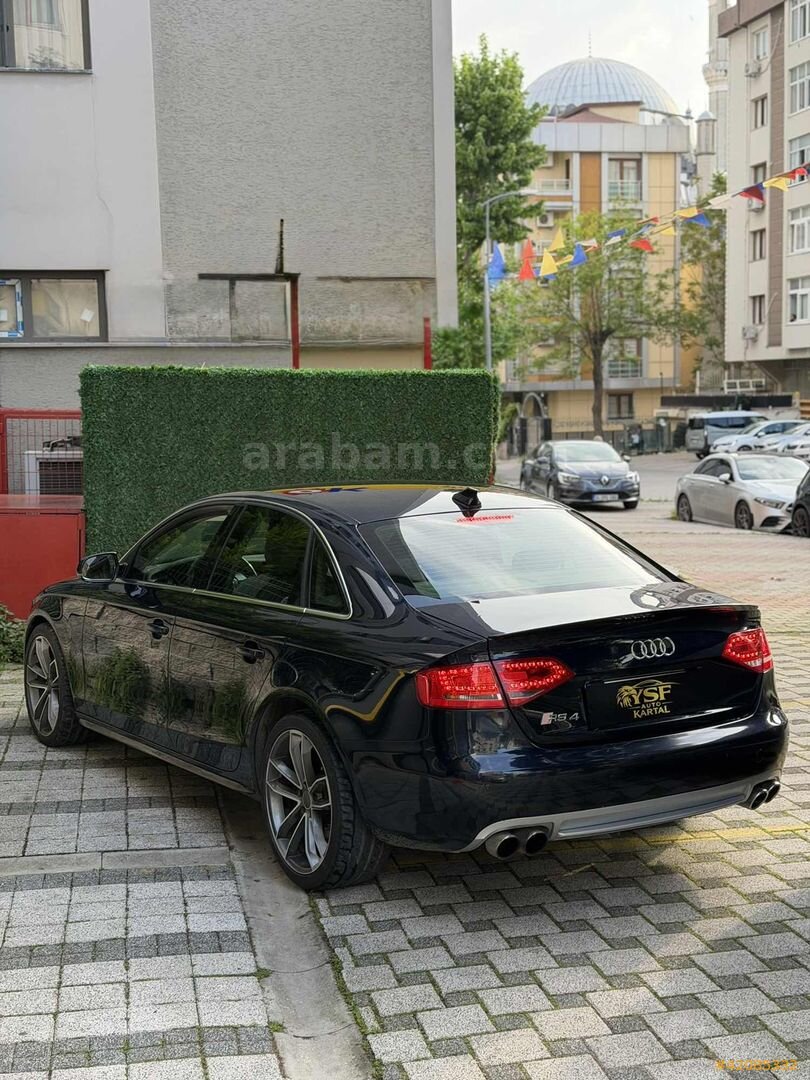 Galeriden Audi A4 Sedan 1.8 TFSI 2010 Model İstanbul 291.000 km Lacivert 7