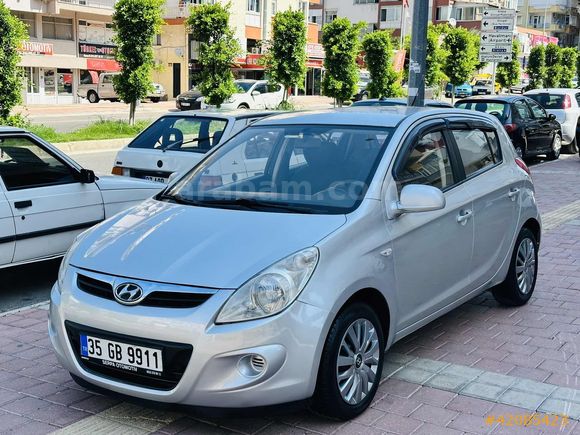 2012 MODEL HYUNDAİ İ20 1.4CRDİ TEAM