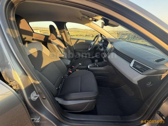 2025 CLIO 1.0 TCE EVOLUTION HATASIZ