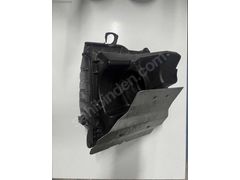 Audi A4 B7 Hafa filitresi Kutusu