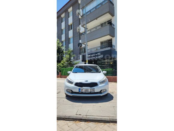 Sahibinden Kia Ceed 1.6 CRDi Concept Plus 2012 Model