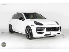 PORSCHE CAYENNE 2011-2014 İÇİN 2025 FACELIFT DÖNÜŞÜM SETİ