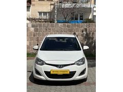 Galeriden Hyundai i20 1.2 D-CVVT Sense 2012 Model Nevşehir