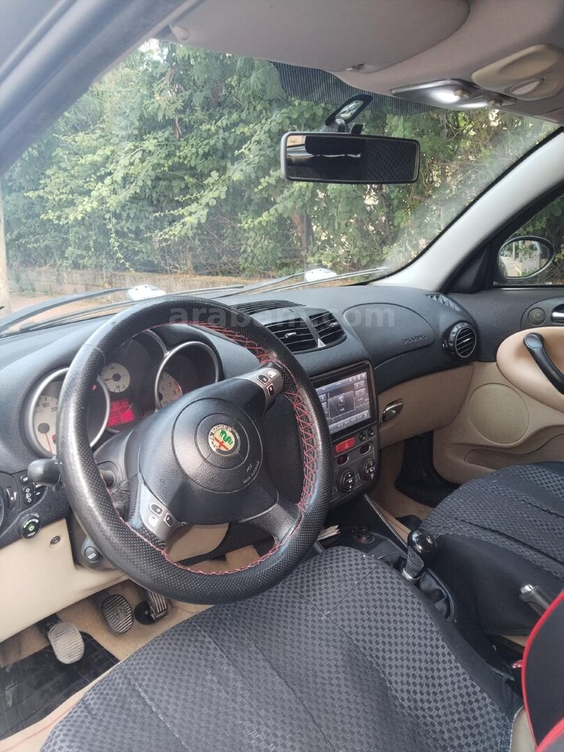 Sahibinden Alfa Romeo 147 1.6 TS Distinctive 2004 Model Mersin 254.000 km Siyah 5