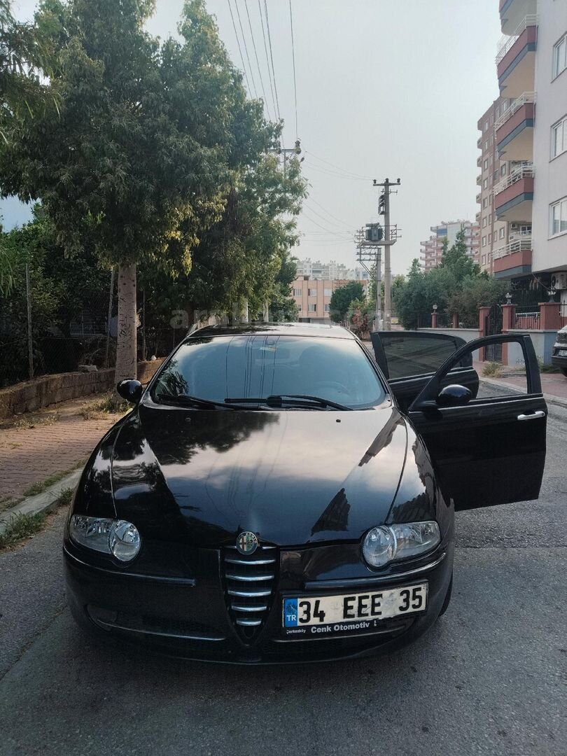 Sahibinden Alfa Romeo 147 1.6 TS Distinctive 2004 Model Mersin 254.000 km Siyah 1