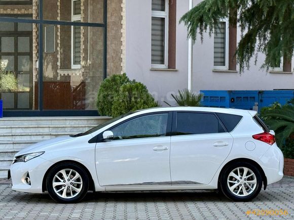 2013 AURİS~1.6 CAM TAVAN~95 BİNDE~OTOMATİK