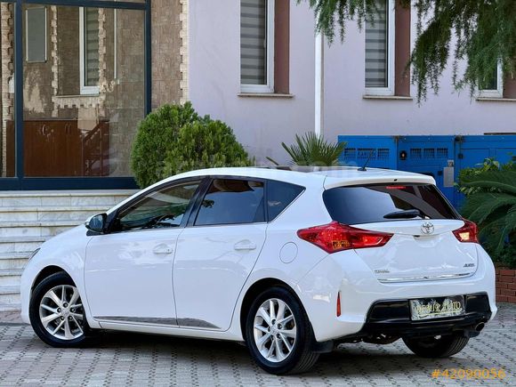 2013 AURİS~1.6 CAM TAVAN~95 BİNDE~OTOMATİK