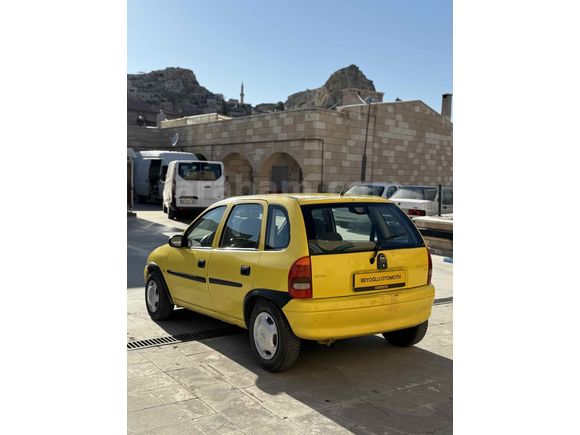 Galeriden Opel Corsa 1.2 Swing 2001 Model Nevşehir