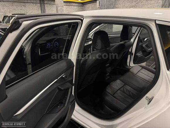 2022 MODEL AUDI A3 SPORTBACK 35 TFSI ADVANCED_CARPLAY_75.000km