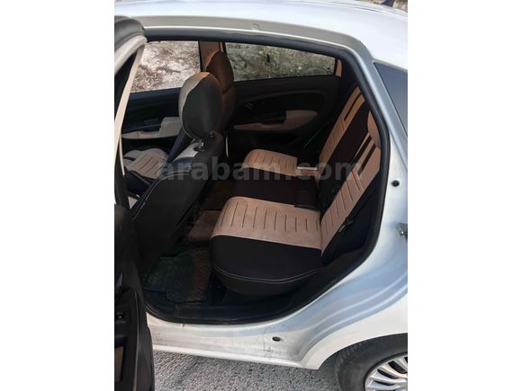 Sahibinden Fiat Linea 1.3 Multijet Active Plus 2012 Model  285.000 km Beyaz