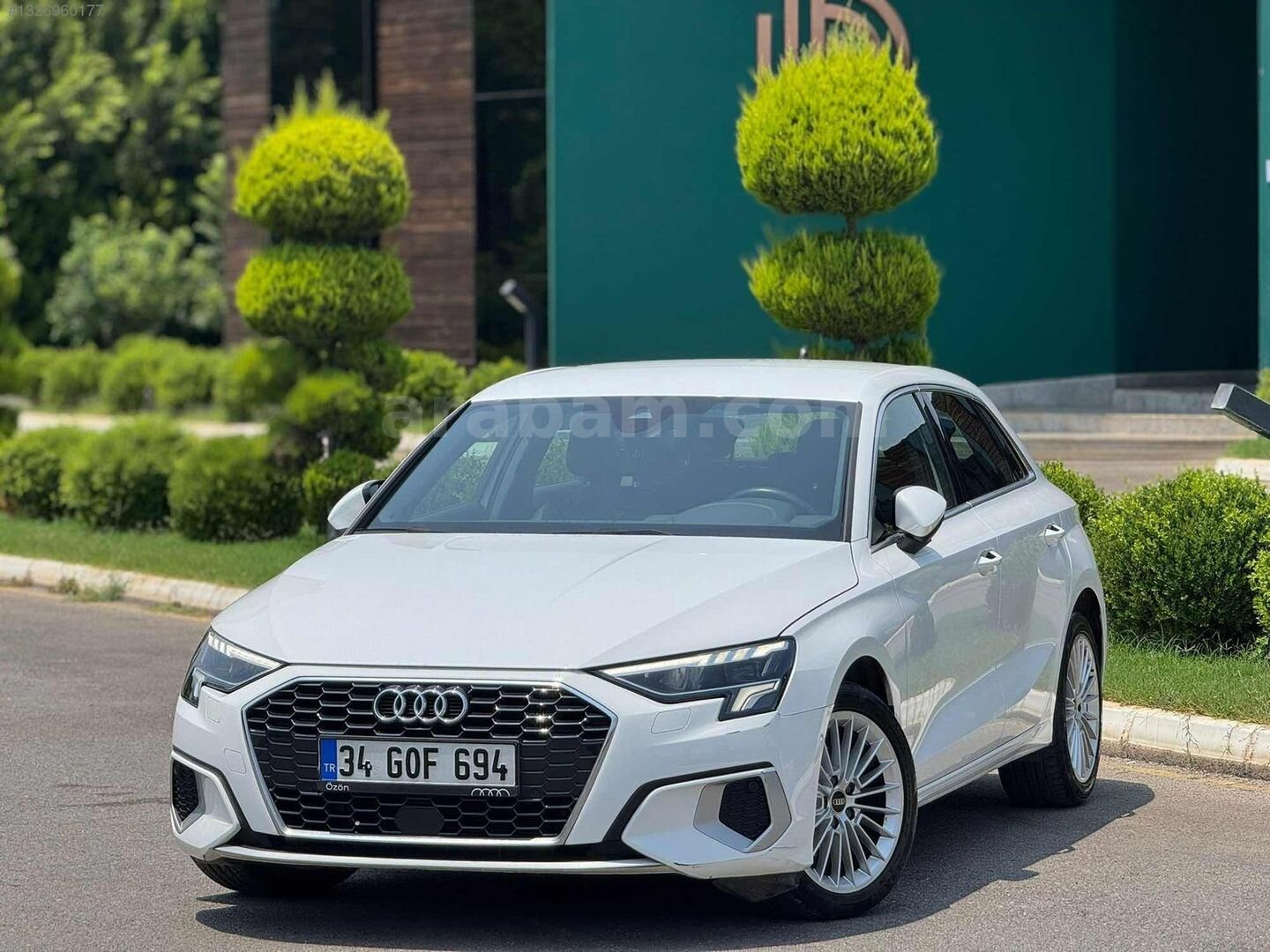 Galeriden Audi A3 Sportback 35 TFSI Advanced 2023 Model Mersin 26.000 km Beyaz 4