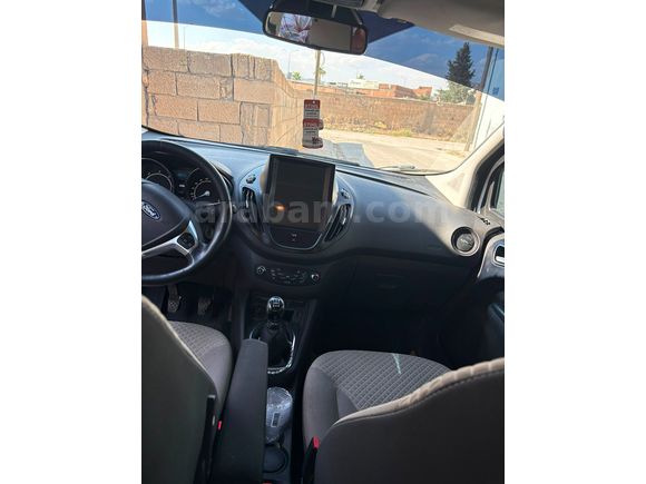 Sahibinden Ford Tourneo Courier 1.6 TDCi Titanium Plus 2016 Model 